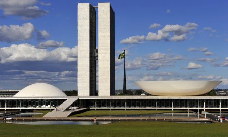 Bancada Evangélica monitora 9 mil proposições com “conteúdo nocivo”